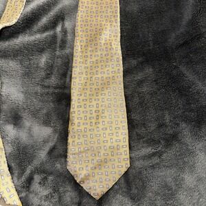 Daniel Milano Tie 100% Silk Italy Made Blue Yellow Abstract Geometric…New